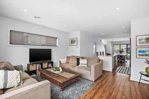 2 Bedroom Townhouse - Family & Corporate Bookings Only - Darwin Holiday 2