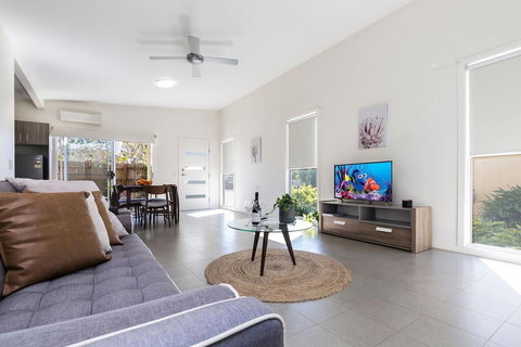 2 Bedroom W/Parking Near Central Cessnock - Darwin Holiday 0