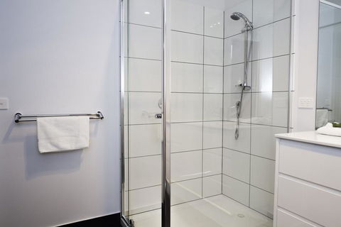 2 Minutes By Bike - Bright, VIC - Darwin Holiday 3