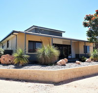2 Trout Place - 4 Bedroom Holiday Home for the Nautical Adventurers - Darwin Holiday