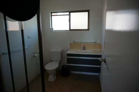 2-29 Rumbalara Avenue - Rainbow Beach, Bring Your Dog Or Your Cat Or Bring Both, Free Wi-Fi - Darwin Holiday 1