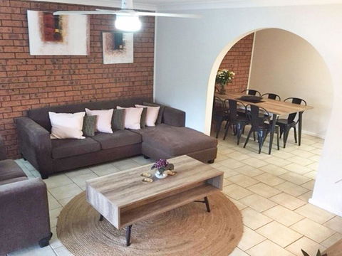 2/10 Catalina Close - Walk To Shoal Bay Beach - Darwin Holiday 1