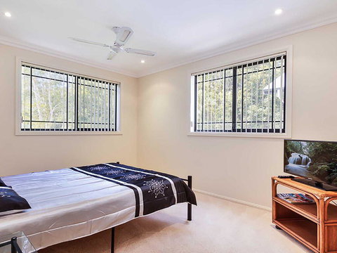 2/11a Christmas Bush Avenue - Fantastic Townhouse Close To Dutchies Beach - Darwin Holiday 2