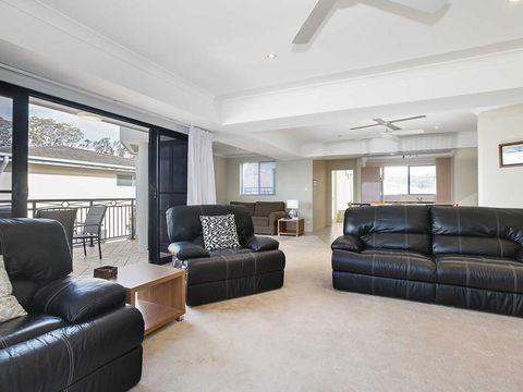 2/137 Soldiers Point Road - Luxury Unit On The Waterfront With Aircon And Free Unlimited Wi Fi - Darwin Holiday 3