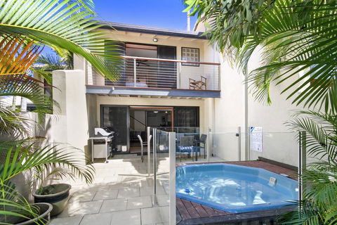 2/61 Noosa Parade - Darwin Holiday 0