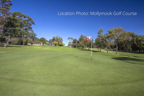 2/81 Clyde St - Villa De Golf At Mollymook - Darwin Holiday 2