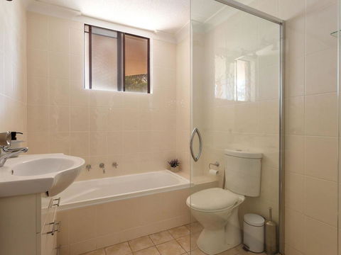 20 Booneroo - Walk To The Beach - Darwin Holiday 2