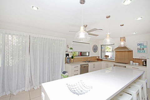 22 Sorrento Avenue, Coolum Beach - Linen Supplied PET FRIENDLY - 500 BOND - Darwin Holiday 3