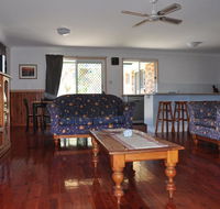 23 Carlo Road - Lowset family home within walking distance to the shopping centre. Pet friendly - Darwin Holiday