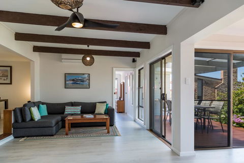 235 Mitchell Parade, Mollymook - Darwin Holiday 1