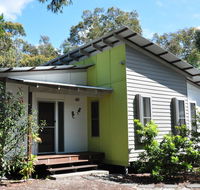 24 Esprit Drive - Beach home with open plan living and walking distance to beach - Darwin Holiday