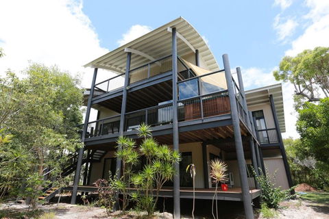 25 Naiad Court - Rainbow Shores, The Ultimate Beachside Executive Property, Air Conditioned - Darwin Holiday 3
