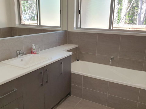 26 Satinwood Drive- Low Set Modern, Sleeps 8 - Darwin Holiday 2