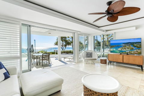 Beachfront Luxury, Hastings Street - Darwin Holiday 1