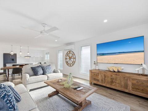 Beach City 3 Bedroom Modern Townhouse - Darwin Holiday 3