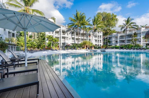 Beach Club Palm Cove 2 Bedroom Luxury Penthouse - Darwin Holiday 1