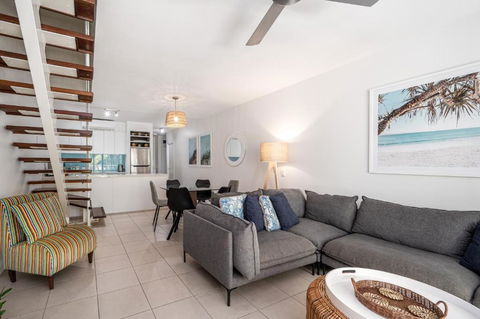 Beach Club Palm Cove Serenity Wing 3 Bed Penthouse - Darwin Holiday 4