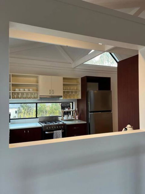 Beach House In Cowes - Darwin Holiday 4
