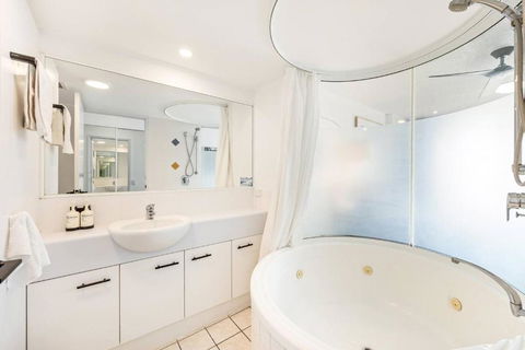Beach Overlook - Absolute Resort-style Living - Darwin Holiday 3
