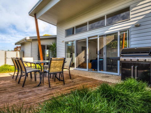 Beach Retreat On Koala - Darwin Holiday 2