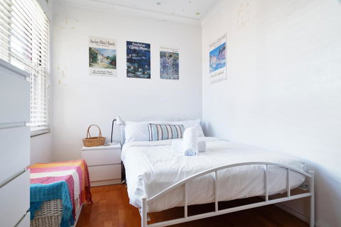 Beach Side Getaway - Brighton Le-Sands 2 Bedroom Apartment - Darwin Holiday 3