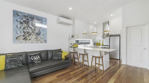 Beach St Cottage - Ettalong - Darwin Holiday 1