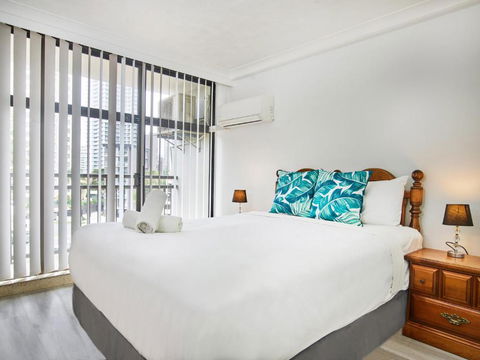 Beachcomber Surfers Paradise - Darwin Holiday 1