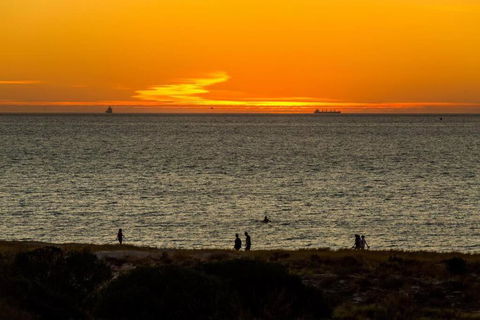 Beachfront Guesthouse Adelaide - Stunning Views - Darwin Holiday 1