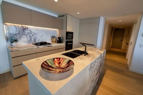 Beachfront Luxury - Darwin Holiday 2