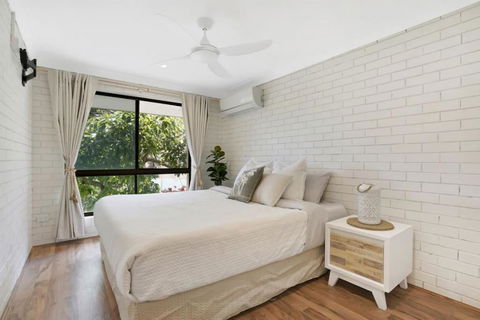 Beachfront Styled 2 BR Apt W Pool At Buddina - Darwin Holiday 3