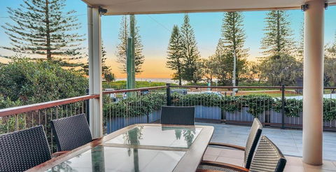 Beachfront With Pool Ocean Views And Pet Friendly - Darwin Holiday 1