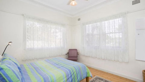 Beachhouse Barrenjoey - Ettalong Beach - Darwin Holiday 4
