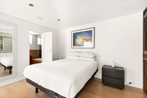 Beachside 1-Bed With Courtyard In Bondi Beach - Darwin Holiday 2