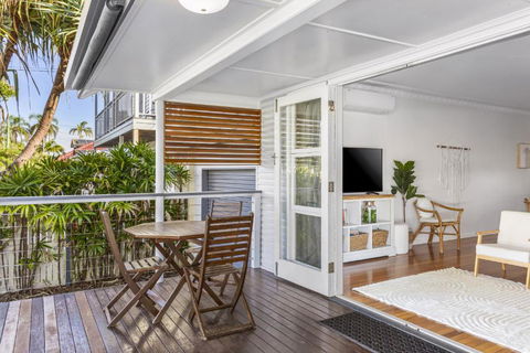 Beachside 3-Bed Family Home With Parking & Veranda - Darwin Holiday 3