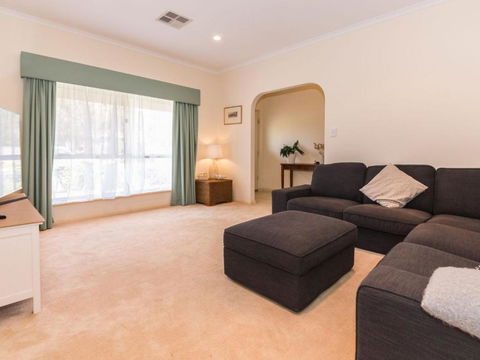 Beachside At Normanville 7 Ronald Street - Darwin Holiday 4