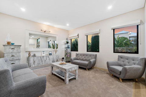 Beachside Bliss 1BR Mindarie - Darwin Holiday 0