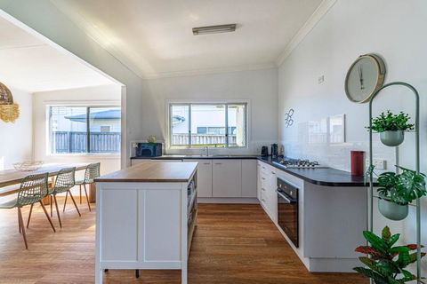 Beachside Cottage - Darwin Holiday 2