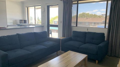 Beachside Court Unit 12 - Darwin Holiday 2