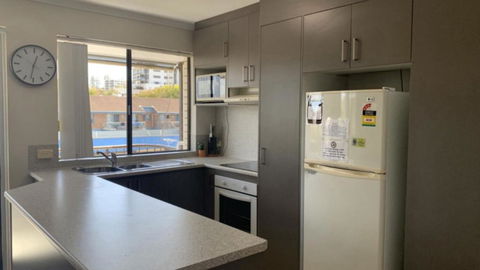 Beachside Court Unit 9 - Darwin Holiday 2