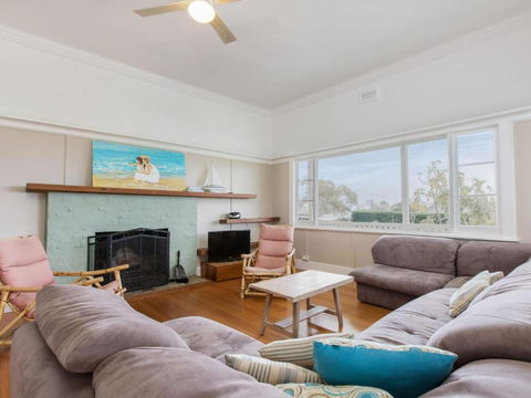 BEACHSIDE GETAWAY DROMANA - Darwin Holiday 3