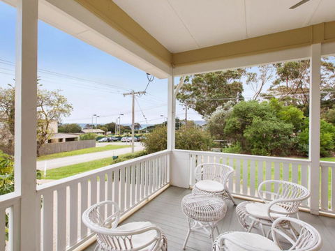 BEACHSIDE GETAWAY DROMANA - Darwin Holiday 0