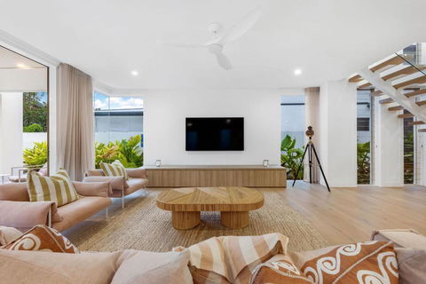Beachside, Luxury Resort Living - Darwin Holiday 1