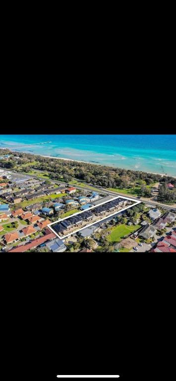 Beachside Townhouse - Darwin Holiday 0