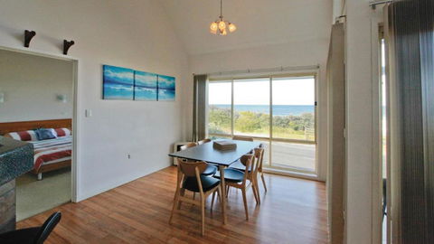Beachview Holiday Unit Bermagui - Darwin Holiday 4