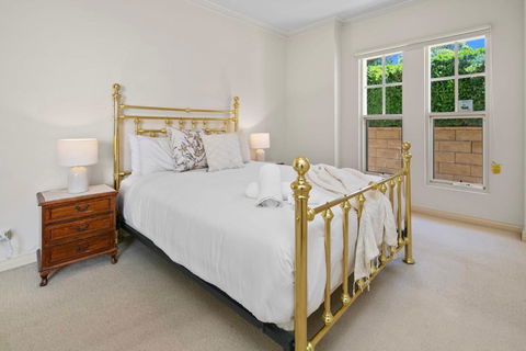 Beaumont Bliss: 4BR 2 5BA Family Retreat - Darwin Holiday 2