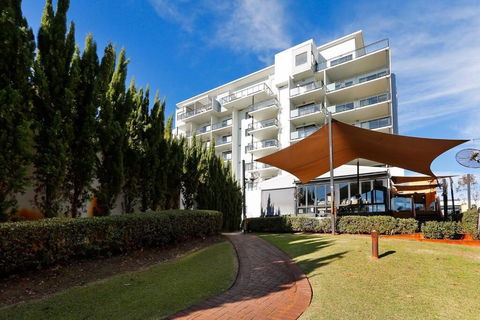 Beautiful 1-bedroom Apartment Close To The River - Darwin Holiday 4