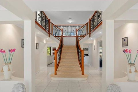 Beautiful 5 Bedroom House In Jervis Bay - Darwin Holiday 0