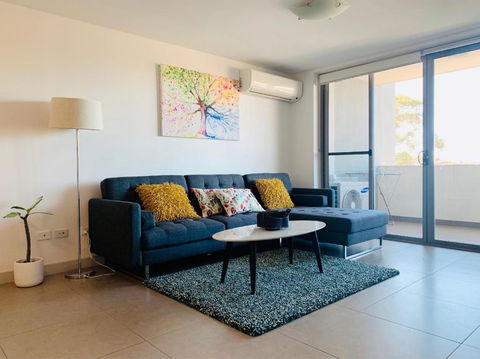 Beautiful Home Close To Shopping Mall And Train Hornsby - Darwin Holiday 1