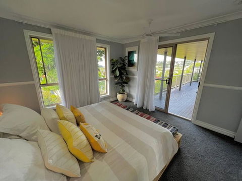 Beautiful Home In Burleigh Heads - Darwin Holiday 4