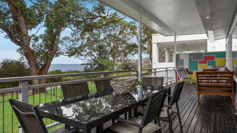Beachfront- The Art Cottage- Pet Friendly - Darwin Holiday 0